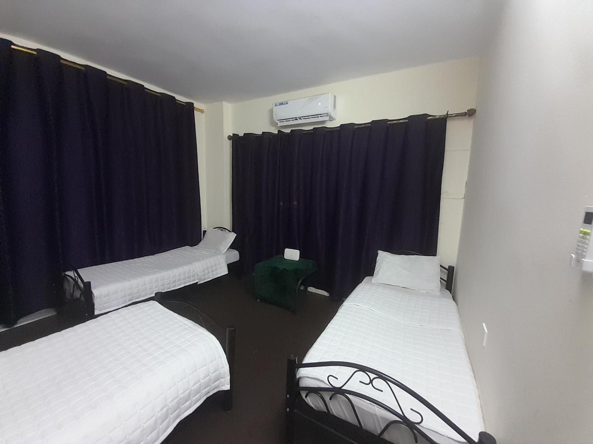 Pizza Street Hostel Akaba Kültér fotó